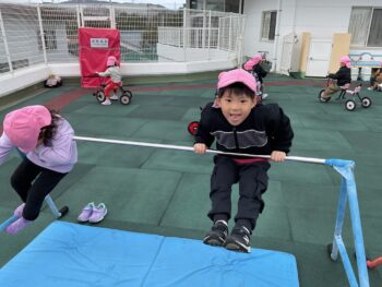 ～4歳児　すみれ組の様子～
