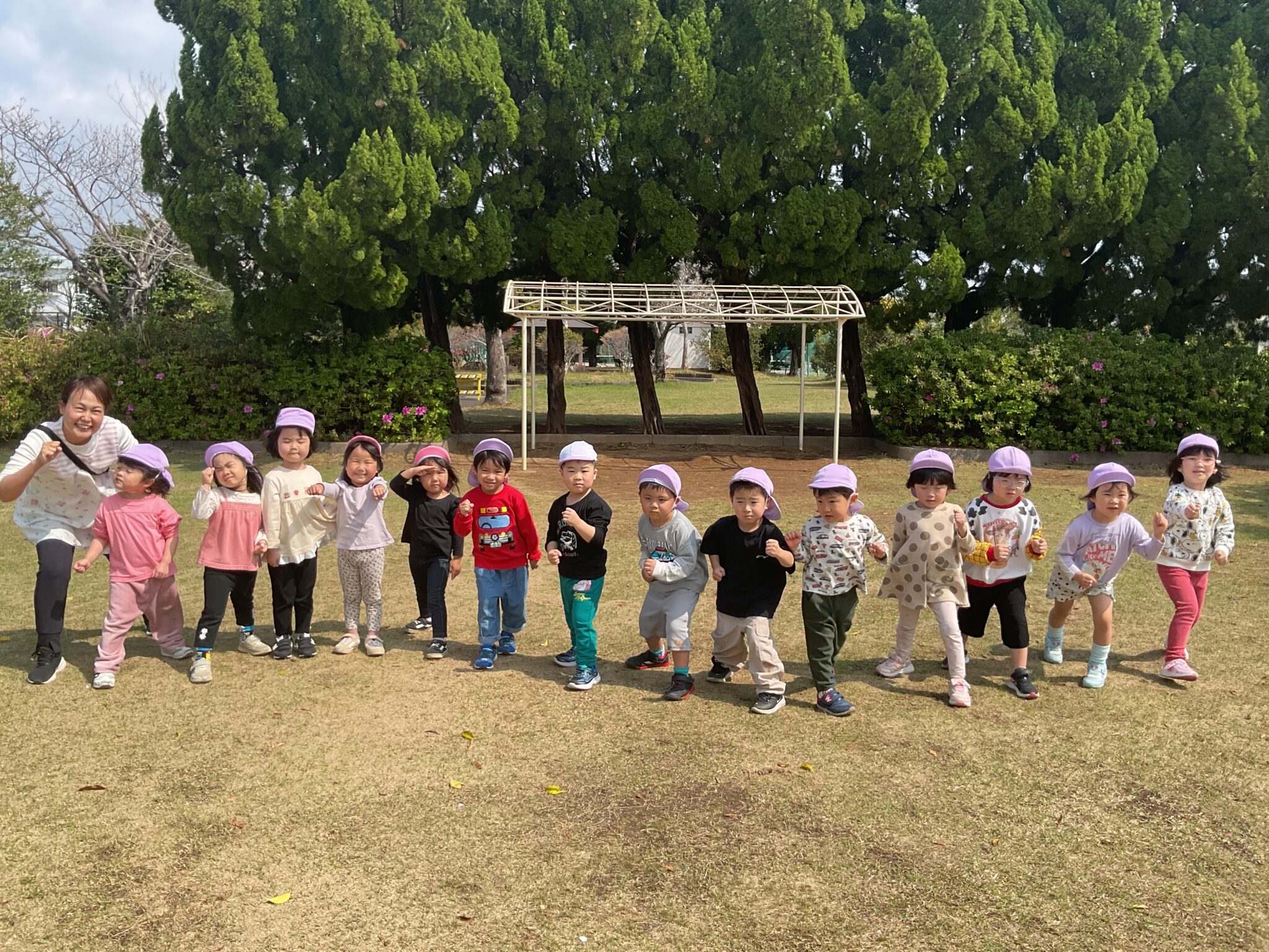 ～4歳児　すみれ組の様子～