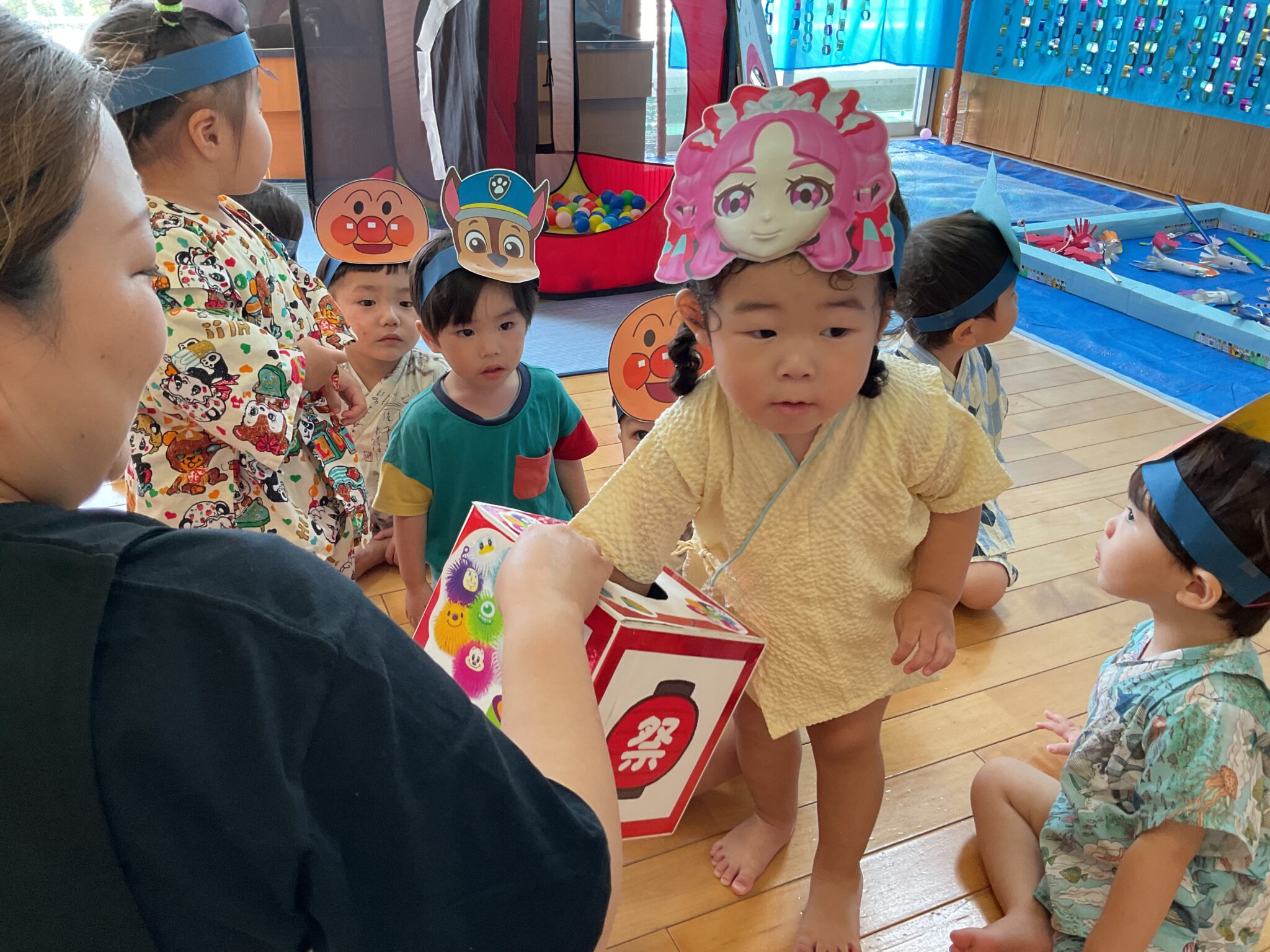 ～2歳児　もも組の様子～